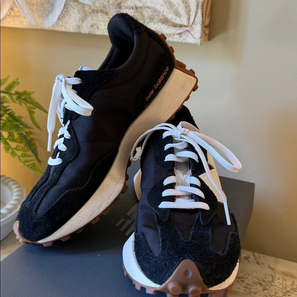 👟 New Balance Women’s 327 Sneakers - Picture 11 of 11